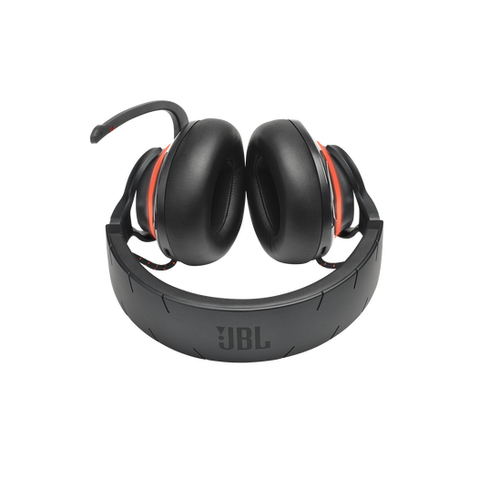 JBL Quantum 810